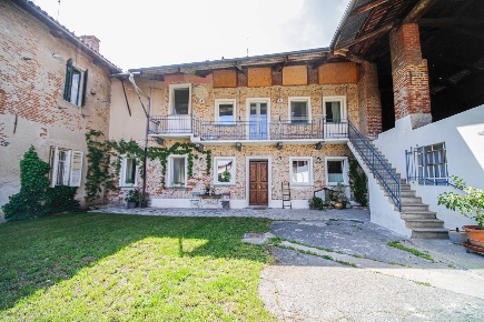Foto Casa indipendente in VIA VOLPINI 8, San Benigno Canavese di 170 m²
