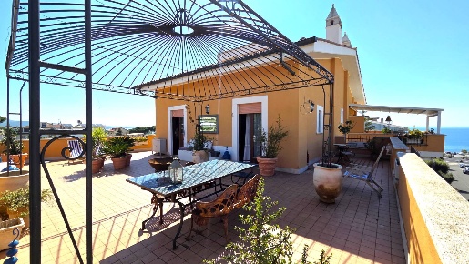 Foto Appartamento in Via Michelangelo Buonarroti, Santa Marinella Centro