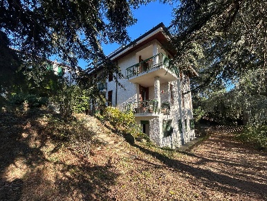 Foto Appartamento in Strada Comunale Di Pecetto 30, Torino di 51 m²