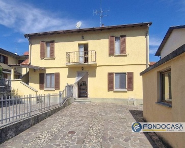 Foto Appartamento in VIA TITO SPERI 2, Credaro di 63 m² con 3 locali