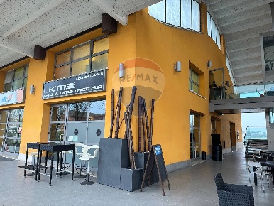 Foto Negozio in Via Caduti del Lavoro 3, Curtatone Levata di 100 m²