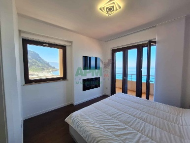 Foto Attico in via pezzolo snc, Bagnara Calabra Centro di 101 m² in vendita