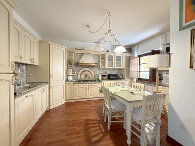 Foto Appartamento a Massarosa Massarosa Paese di 100 m² con 4 locali