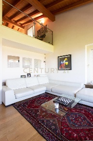 Foto Villa unifamiliare in Via Costa snc, Arzignano Centro di 400 m²
