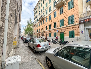 Foto Appartamento in Via Casimiro Donadoni 22, Trieste Settefontane