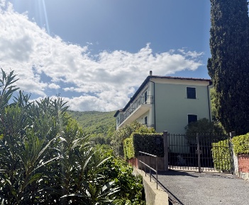 Foto Appartamento in Via San Bernardo, Diano Arentino Diano Evigno di 45 m²