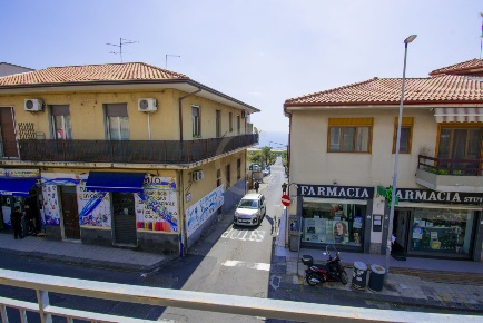 Foto Appartamento in Via Tripoli 119, Aci Castello di 94 m² con 3 locali