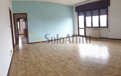 Foto Appartamento in Via Ronchi 30, Minerbe Centro di 110 m² con 5 locali