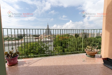 Foto Appartamento a Siracusa Gelone - Cadorna di 243 m² con 7 locali