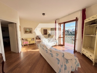 Foto Appartamento a Boissano di 120 m² con 5 locali in vendita