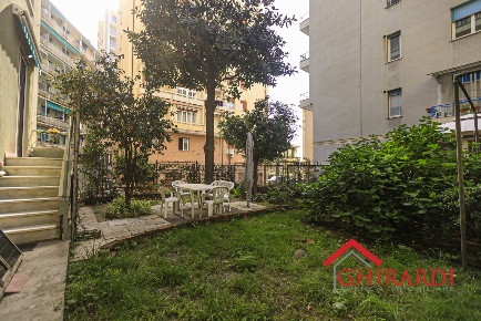 Foto Appartamento in Via Michele Erede 71, Genova Sestri Ponente di 127 m²