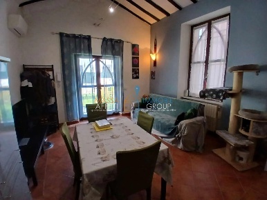 Foto Villa singola in Viale Stazione 45, Massa Centro di 85 m² con 3 locali