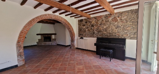 Foto Villa singola a Ameglia di 180 m² con 5 locali in vendita