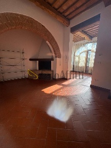 Foto Appartamento in Strada di Monastero Basso, Siena di 115 m² in affitto