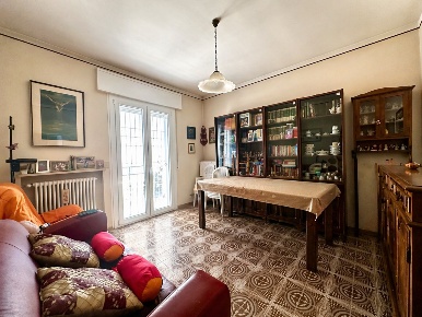 Foto Appartamento in Via Panaro 152, Cesena di 89 m² con 4 locali