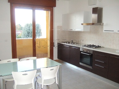 Foto Appartamento a Montegrotto Terme Centro di 87 m² con 4 locali