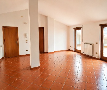 Foto Appartamento in Via San Giovanni Battista 161, Vestenanova Bolca