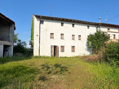 Foto Villa bifamiliare in Via Portovieli 13, Porcia di 282 m² con 6 locali
