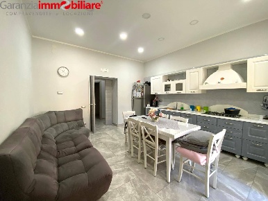 Foto Appartamento in Vico Delle Nocelle, Napoli di 100 m² con 3 locali