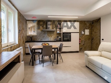 Foto Appartamento a Spinone al Lago di 95 m² con 2 locali in vendita