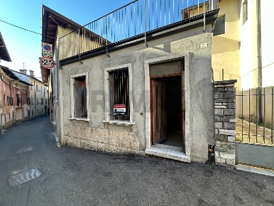 Foto Appartamento in VIA VICO 2, Viggiù Centro di 145 m² con 6 locali