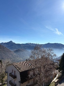 Foto Appartamento in Via Selva 8, Sormano Centro di 65 m² con 3 locali