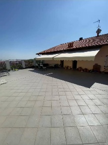 Foto Attico a Novara di 90 m² con 3 locali in vendita