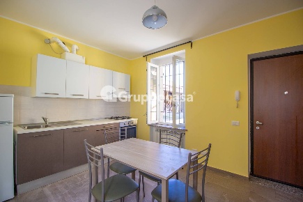 Foto Appartamento in Via Piave 2, Magenta Centro di 50 m² con 2 locali