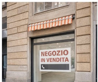 Foto Attività commerciale in Via Livornese 1, Pisa di 130 m² con 5 locali