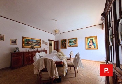 Foto Appartamento in Via Montale 11, Casapulla di 160 m² con 4 locali