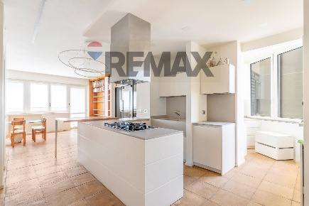 Foto Appartamento in VIa Andrea Costa 11, Milano Pasteur di 154 m²