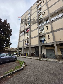 Foto Appartamento in Via Largo Basilicata 31, Catania di 65 m² con 2 locali
