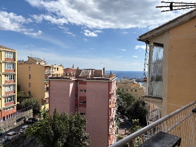 Foto Appartamento in Via Giovanni Boine, Genova Oregina di 85 m² in vendita