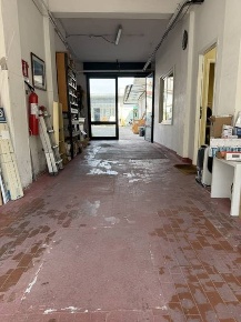 Foto Locale commerciale in via della foce 100, Viareggio Centro di 200 m²