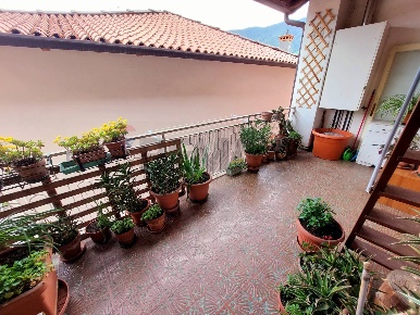 Foto Case semi ndipendenti a Endine Gaiano Piangaiano di 100 m² in vendita