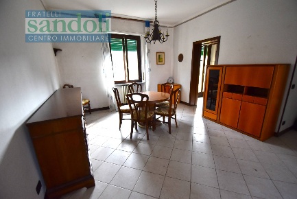 Foto Appartamento in via Flavio Gioia, Vercelli Semicentro di 80 m²