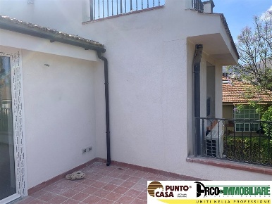 Foto Appartamento in Via Lucerna, Palermo Castelforte di 115 m² in vendita