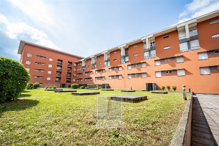 Foto Appartamento in viale montegrappa, Lecco Acquate di 100 m² in vendita