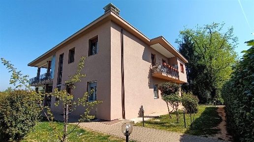 casa indipendente in vendita a Casatenovo