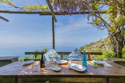 Foto Casale a La Spezia Biassa di 117 m² con 4 locali in vendita