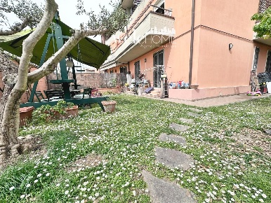 Foto Appartamento a Firenze Novoli di 100 m² con 5 locali in vendita