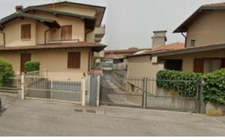 Foto Appartamento in Colle Fiorito, Ghedi Centro di 70 m² con 3 locali