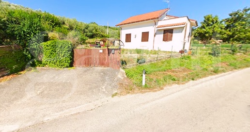 Foto Casa indipendente in Via SAN PANTALEONE 1885, Pianella di 150 m²
