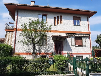 Foto Appartamento in Case Sparse Serraglie 123, Manerba del Garda di 66 m²