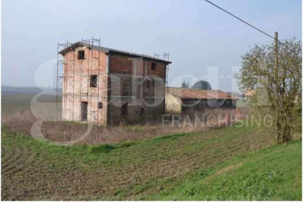 Foto Rustico in Via Cavarzere LocalitÃ  Ribasso 6, Cavarzere di 213 m²