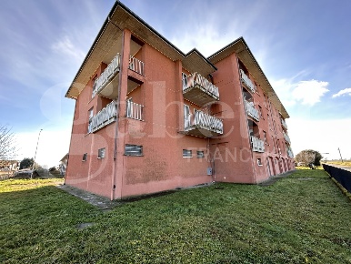 Foto Appartamento in Via olivetti 14, Scaldasole Centro di 115 m²