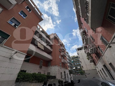Foto Appartamento in Via Anglona 4, Roma San Giovanni di 69 m² con 2 locali