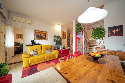 Foto Appartamento in Via Don Minzoni 33, Cecina Cecina Centro di 80 m²