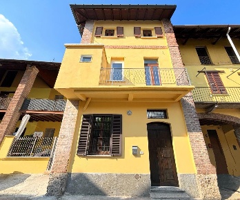 Foto Casa indipendente in Via Verdi 3, Vittuone di 91 m² con 3 locali