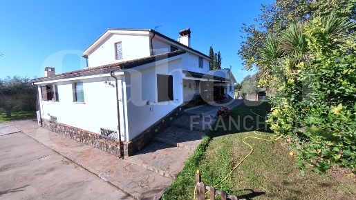 Foto Villa unifamiliare in Via Retarola 107, Velletri Cinque Archi